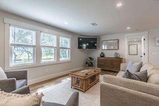 Newly Renovated LowCountry Cottage with Marsh Views - Sleeps 6 - Beaufort - 1
