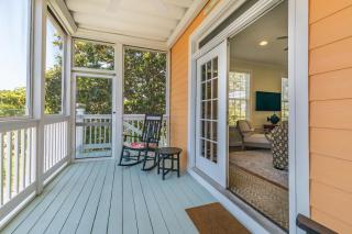 TradeWind on Harbor Island - 4 Bedrooms Sleeps 8 - - 9