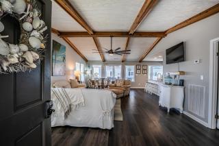 NEW - Walking distance to POOLS and BEACH - Fripp Island - 3