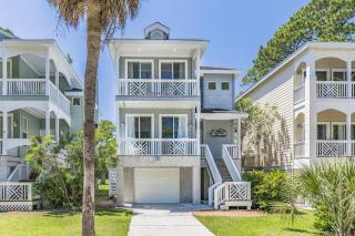 New Listing! Walking distance to Marina. - Fripp Island - 0