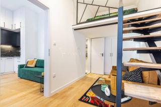 Elegant Stay Near Hungarian Museum by Pink Flamingo - Budapest - 6