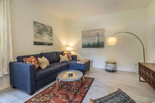 Renovated Historic Home in the Heart of Downtown - Beaufort - 2