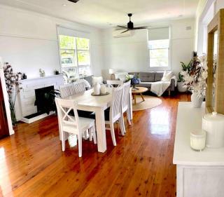 Sandon Beach Cottage - Bulli - 9