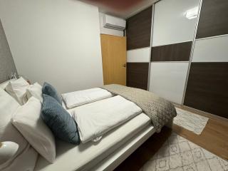 Premium Apartment by Hi5- CP with free parking - Budapest - 3