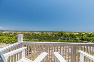 Ocean Front D-Building - POOL ACCESS AND OCEAN VIEWS!!! - - 9