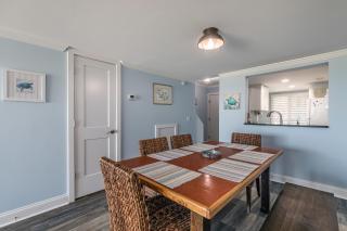 Ocean Front D-Building - POOL ACCESS AND OCEAN VIEWS!!! - - 3