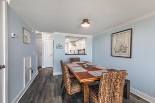 Ocean Front D-Building - POOL ACCESS AND OCEAN VIEWS!!! - - 1