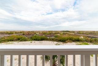 Ocean Front - Two Bedroom Villa in the D Building - New Decks! - - 0