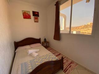 RED CARPET SURF CAMP - Traditional Moroccan GuestHouse With Stunning Views - 7