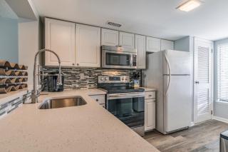 NEW LISTING! Ocean and Pool Views on Harbor Island - Short Walk to Pool and Beach - - 3