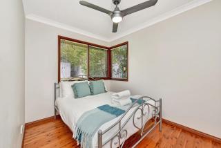 NEW PropertyBreezy Bayside Haven at Brightwaters - Morisset East - 1