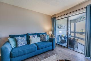 Pool and Ocean Views - First Floor Villa on Harbor Island - - 9