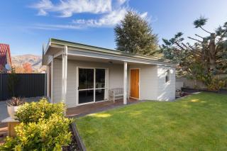 The Mount Iron Bothy - Wanaka - 8
