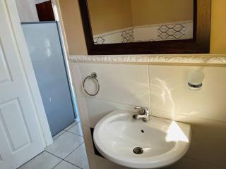 Bachelor suite in Rustenburg - 5