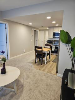 Like cozy place - Calgary - 0