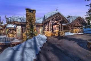 Snow Meadow at The Colony - 7