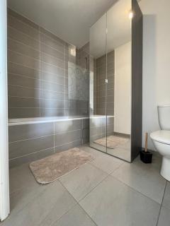 Spacious flat with terrace - Saint-Denis - 1
