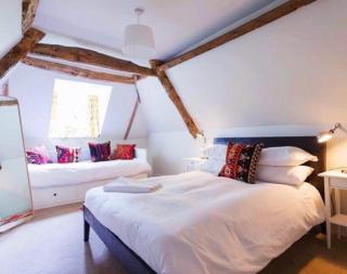 The Holford Arms - Tetbury - 9