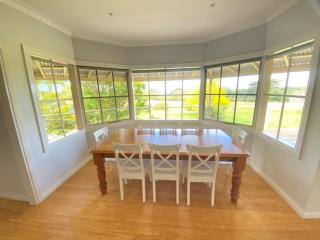 Farmhouse in the heart of wine country, 10 minutes to beach - Hastings - 3
