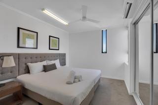 Stunning 2 Bedroom Self Contained City Apartment - Mackay - 6