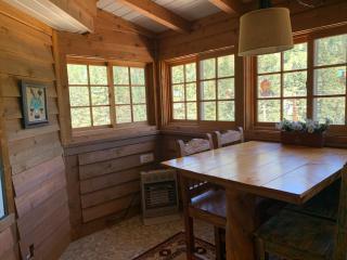 Brown Bear Lodge - - Red River - 1