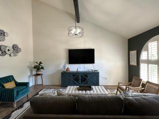 Paradise in Scottsdale with Pool Oasis & Game Room - Phoenix - 5