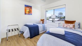 Fishing and Swimming at your doorstep - Sylvan Beach Esp, Bellara - Bellara - 2