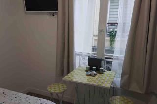 Studio cosy, quartier canal Saint-Martin - París - 3