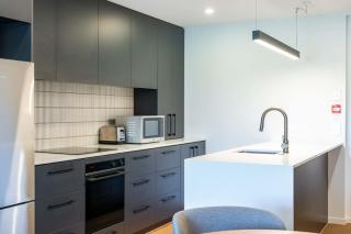Contemporary Northlake Apartment - Wanaka - 5