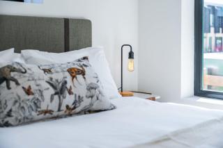 Contemporary Northlake Apartment - Wanaka - 2