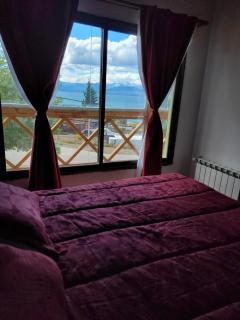 8 cabañas - dpto con vista al lago - Bariloche - 0