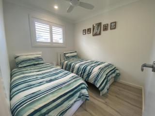 THEL14A - Lucky Burra - Culburra Beach - 6