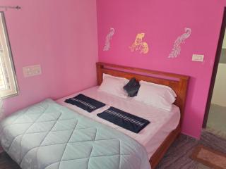 Supritha Homestay Hampi - Hampi - 3