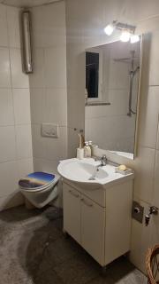 Gästezimmer 4 Gemeinschaftsbad Frei WLAN - Hausbreitenbach - 6