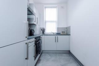 5 Sleeper LFC Themed Apartment - 4