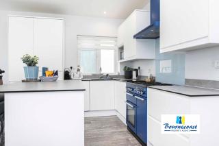 SEACREST by BOURNECOAST - A Modern Holiday Apartment with SEA VIEWS, a Balcony and Parking - FM8497 - 3