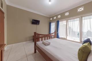Urbanview Resort Anty Cisarua Tugu Puncak by RedDoorz - 1