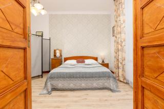 Vintage Apartments Warsaw Praga by Noclegi Renters - Warsaw - 4