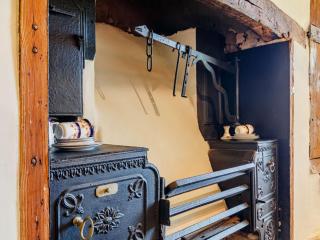 2 Bed in Chepstow 42837 - Wolves Newton - 1
