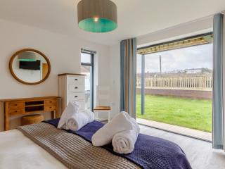 3 Bed in Westward Ho 48389 - Northam - 3