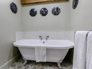 2 Bed in Pilsbury SKN28 - Earl Sterndale - 1