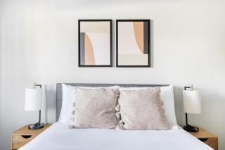 N Hollywood 2BR w Gym Pool nr TJ shops LAX-632 - 2