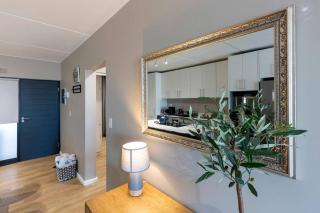 Nivica 56 Luxury Apartment Langebaan - 4