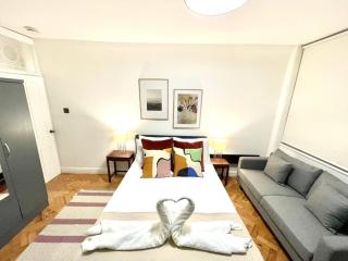 kings cross St Pancras luxury apt - 8