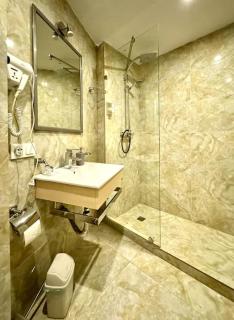 New Gudauri Block Two 2 Bedroom Flats 204 and 205 - 6