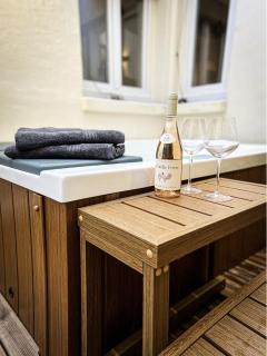 Suite luxueuse avec jardin privatif et jacuzzi - 9