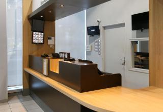 B&B HOTEL Marseille Euromed - Marsiglia - 8