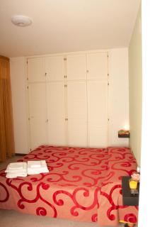 Fly bed and breakfast - 6