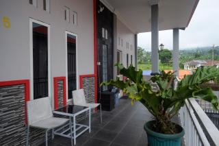 RedDoorz at Jalan Dieng 3 - 3