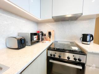 Luxury Burj Royale with Balcony & View Downtown - 4